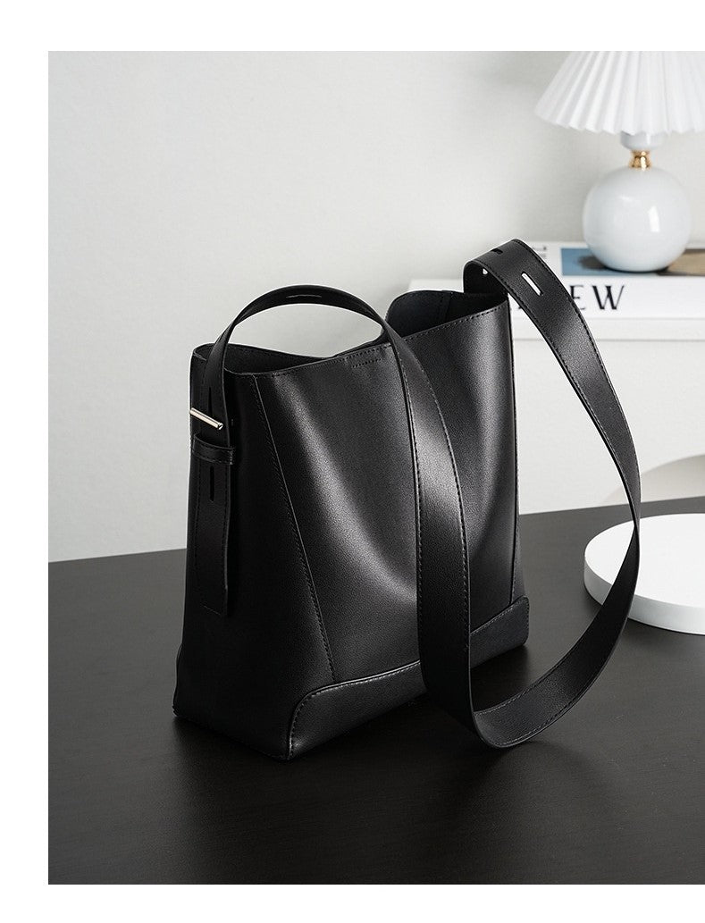 Levoar Aubrey Tote